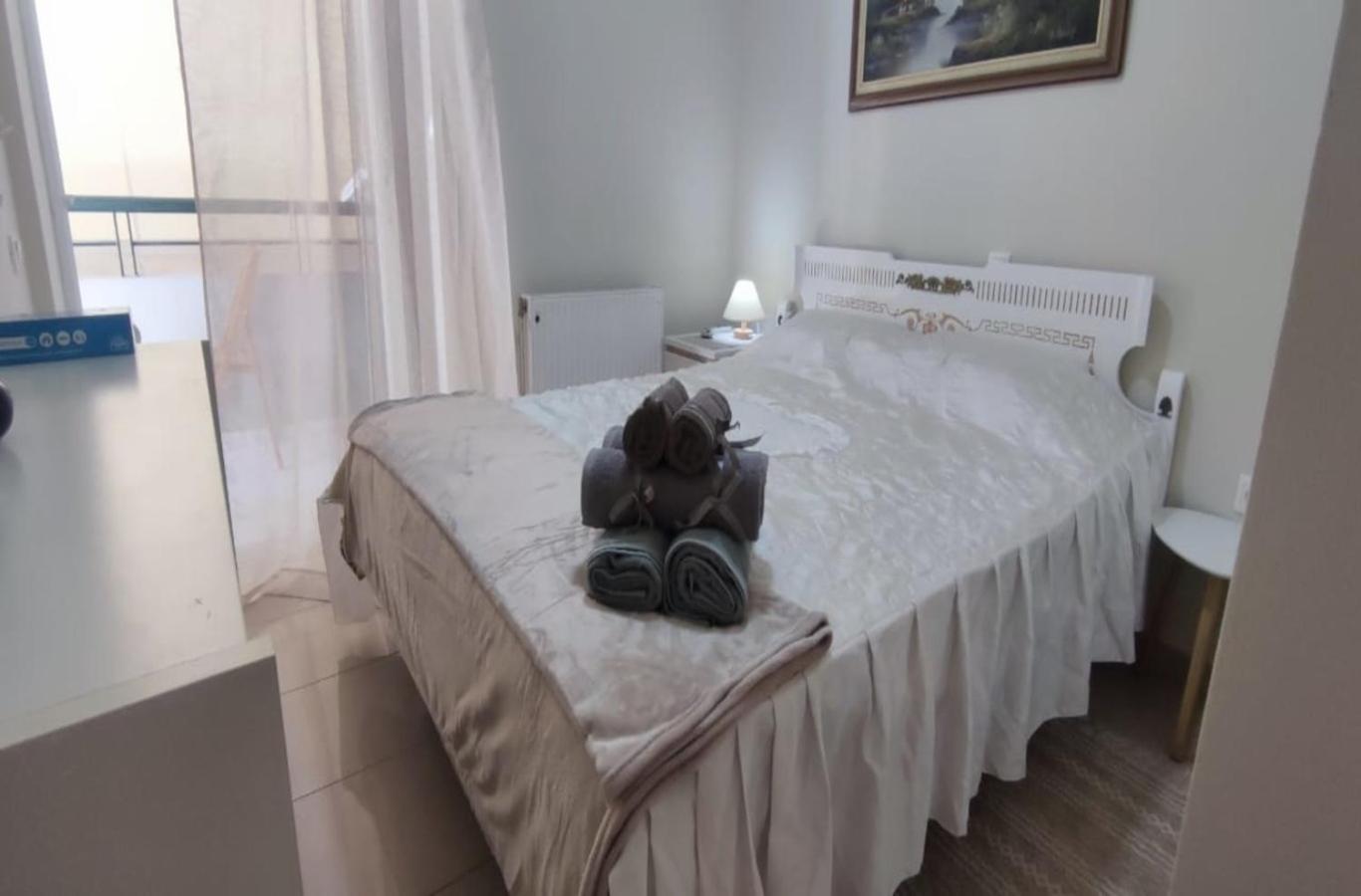 Apartment In A Quiet Location. Athen Eksteriør billede