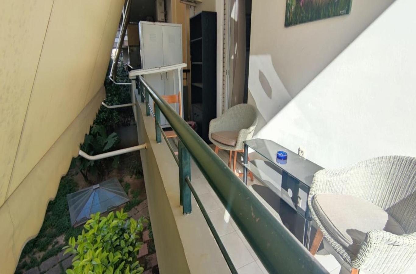 Apartment In A Quiet Location. Athen Eksteriør billede