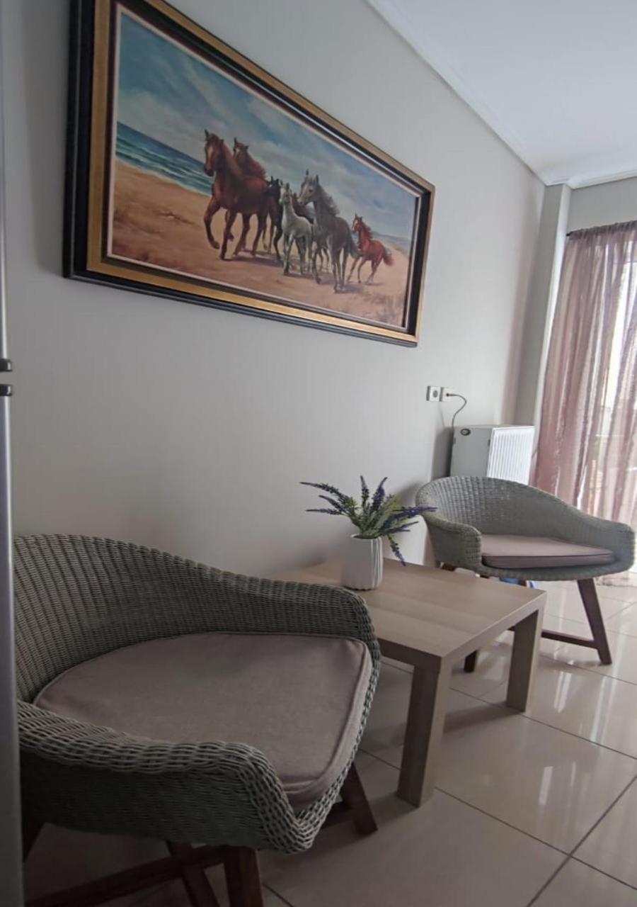 Apartment In A Quiet Location. Athen Eksteriør billede